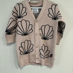 Huxbaby Beige Sweater with Black Shell Pattern 2